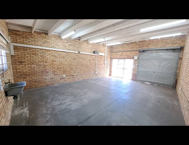 51M² WORKSHOP TO LET IN RICHARDS BAY CENTRAL